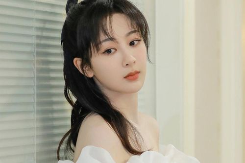 Dương Tử quá mệt mỏi vì lùm xùm tình ái, chuẩn bị mời luật sư vào cuộc