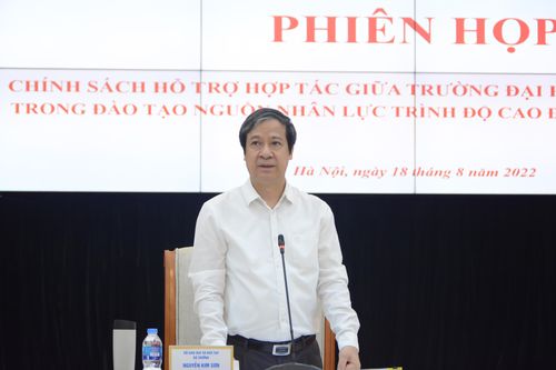 Hợp tác trường đại học - doanh nghiệp: Liên kết bình đẳng, đôi bên cùng có lợi