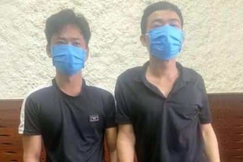 Bắt cặp đôi gây ra 9 vụ móc cốp xe máy và đập kính ô tô trộm được 500 triệu