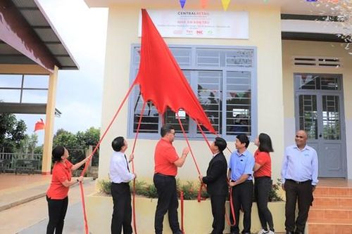 Nhà ăn bán trú cho gần 400 em học sinh đồng bào dân tộc thiểu số ở Đắk Lắk