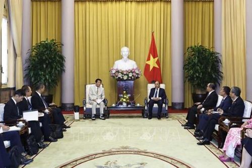 Chủ tịch nước Nguyễn Xuân Phúc tiếp cựu Đại sứ đặc biệt Việt Nam-Nhật Bản