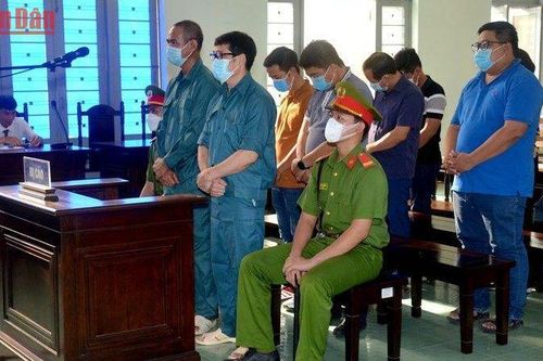 Xử phạt 14 năm tù chủ mưu vụ án buôn lậu xăng dầu lớn nhất tỉnh Bình Thuận