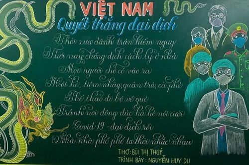 Phát sốt với những bức họa bằng phấn của thầy giáo