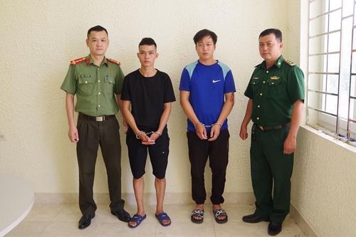 Khởi tố 2 đối tượng về hành vi tổ chức, môi giới cho người khác nhập cảnh trái phép vào Việt Nam