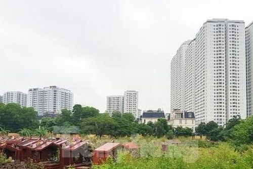 Đất trường học bị đưa vào khu nghĩa trang, phụ huynh lo bốc thăm để con được đi học