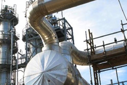 Kazakhstan bảo trì nhà máy lọc dầu địa phương