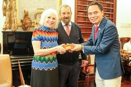 Cựu thủ tướng Israel kết nối để công ty Trầm hương Khánh Hòa hợp tác công nghệ y sinh với Israel