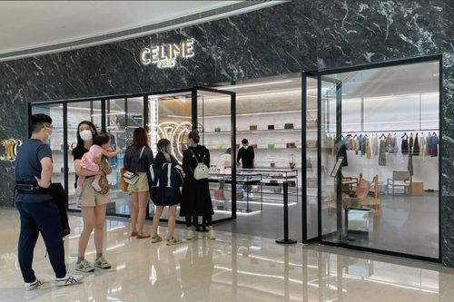 Khi Gen Z Trung Quốc không còn tiền mua hàng xa xỉ