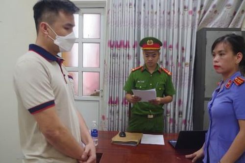 Vô cớ chặn xe, đánh người đi đường trọng thương