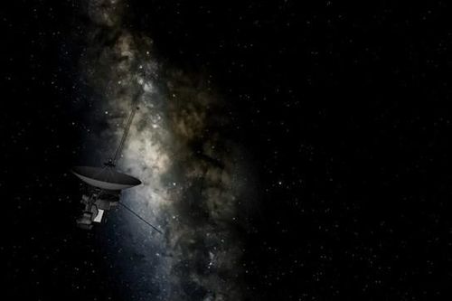 Tàu vũ trụ già nhất của NASA tròn 45 tuổi