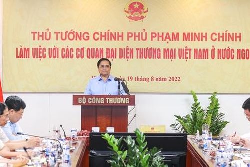 Thủ tướng: Các thương vụ cần phát huy vai trò 'tiền tuyến', thúc đẩy đa dạng hóa thị trường và chuỗi cung ứng