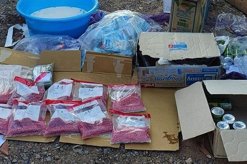 Bí mật của người phụ nữ 'quá giang' xe tải từ Lao Bảo về Đông Hà
