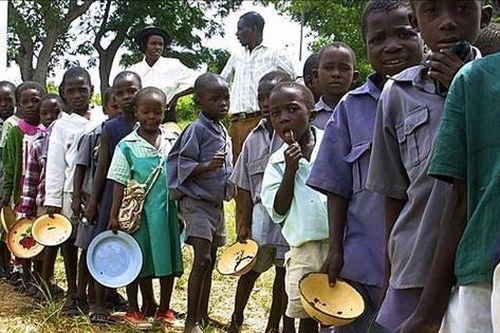 WHD 2022: Nỗ lực chia sẻ khó khăn với người cùng cực