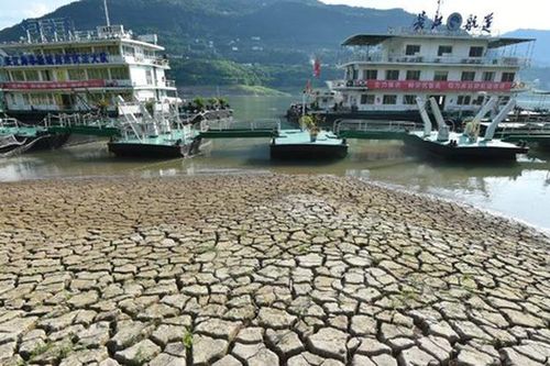'Bảo bối' giúp Trung Quốc tạo mưa đối phó với hạn hán kéo dài