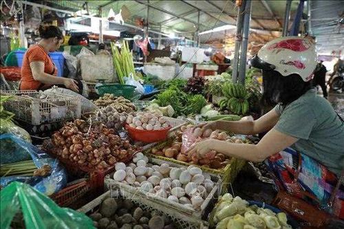 Bloomberg chỉ ra điểm nghẽn cản trở kinh tế Việt Nam tăng trưởng