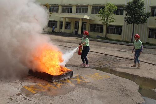 Hội thao kỹ thuật nghiệp vụ chữa cháy và cứu nạn cứu hộ Cụm công nghiệp Dệt may Nha Trang năm 2022