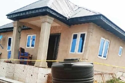 20 xác ướp trong ngôi đền kì quái khiến người Nigeria kinh hãi