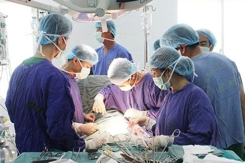 Ứng dụng nhiều kỹ thuật mới trong bệnh viện CAND