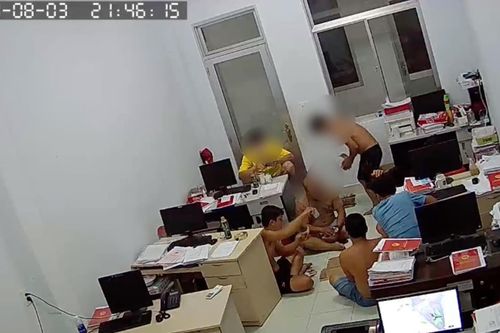 Xác minh thông tin PGĐ Văn phòng đăng ký đất đai ở Bến Tre đánh bài tại cơ quan