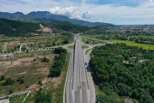 Cao tốc 2.000 tỷ sẽ thành đòn bẩy cho kinh tế miền Trung