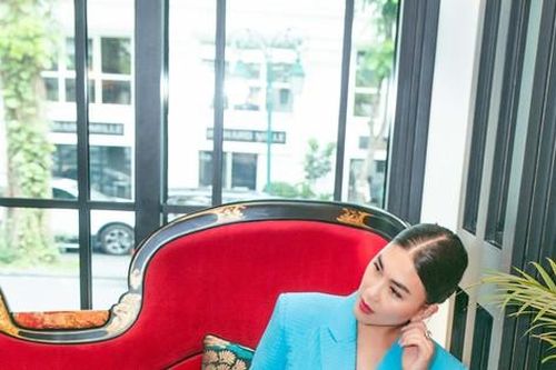 'Bộ đôi phù thủy sắc màu' gợi ý trang phục dạo phố mùa thu