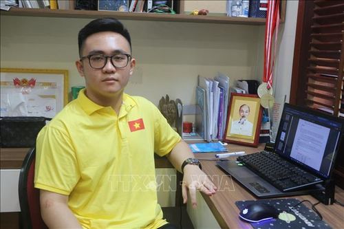 Niềm đam mê Tin học và chinh phục hàng loạt giải thưởng của Trương Văn Quốc Bảo