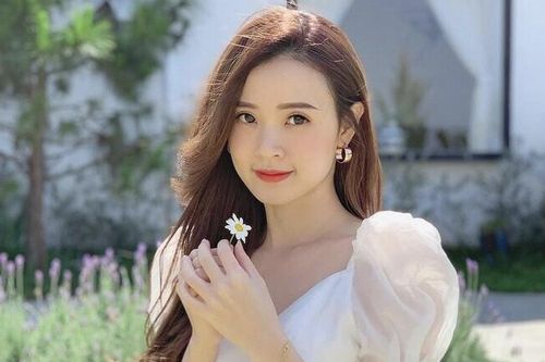 Midu có động thái bất ngờ giữa tin đồn mang thai