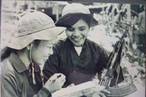 Nhớ giao liên (Kí ức CCB)