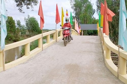 Huyện Tân Thạnh, Long An Vận động xây cầu giao thông nông thôn