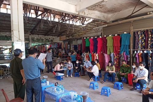Đã hoàn thành cưỡng chế, bàn giao chợ Khương Đình