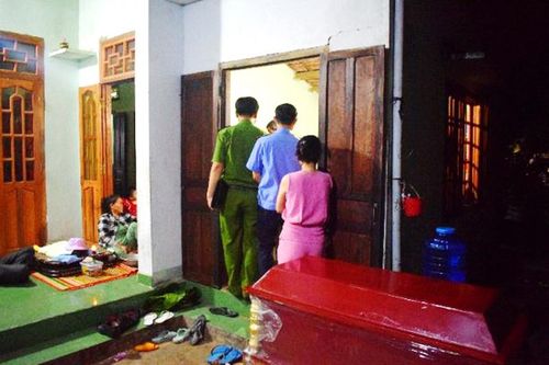 Bé gái 2 tuổi tử vong bất thường tại nhà ông ngoại