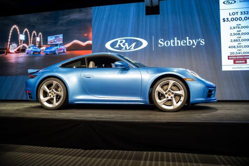 Chiếc Porsche 911 độc nhất thế giới được bán với giá 3,6 triệu USD