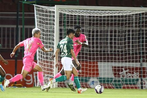 Kết thúc lượt đi V.League 2022: SLNA, HAGL thay đổi mục tiêu?