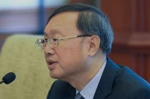 Chính trị lạnh, kinh tế nóng