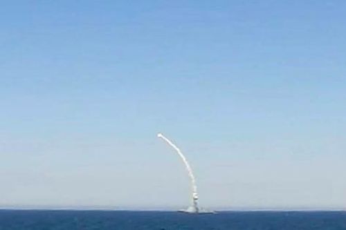Nga tuyên bố phóng tên lửa Kalibr xóa sổ kho tên lửa HIMARS của Ukraine