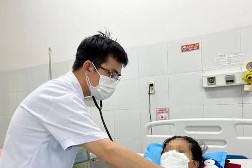 Cứu sống sản phụ mắc COVID-19 nguy kịch, ngộ độc thuốc tê sau sinh mổ