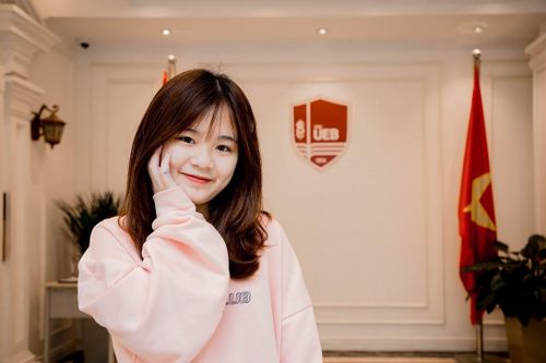 Thủ khoa ĐH Kinh tế: 'Cố gắng hết mình sẽ nhận phần thưởng xứng đáng'