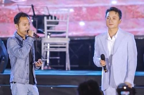 Fan nam bay tận 'nửa vòng trái đất' về Việt Nam chỉ để song ca cùng Phan Mạnh Quỳnh ca khúc gây xúc động