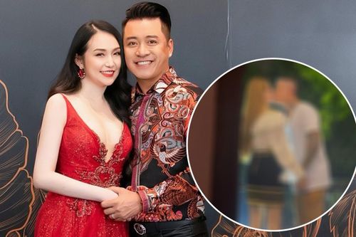 Tuấn Hưng và bà xã cùng nắm tay hát hò, không ngại hôn nhau cực ngọt trước hàng ngàn khán giả