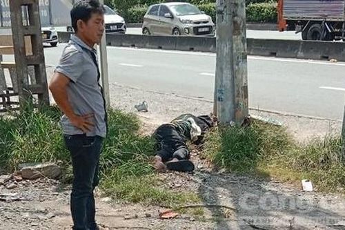 TPHCM: Thanh niên leo lên cột điện, bị điện giật rơi xuống đất bỏng nặng