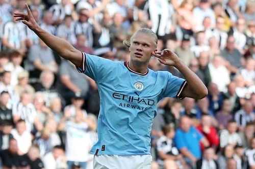 Haaland ghi bàn, Man City hòa Newcastle trong trận cầu mưa bàn thắng