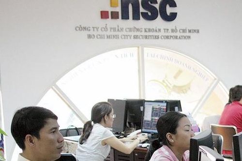 Lợi nhuận SHS bốc hơi trăm tỷ, HSC đánh mất thị phần