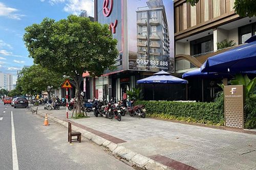 Không cho ô tô đỗ trước cửa, có vi phạm pháp luật?