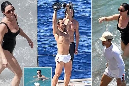 Katy Perry khoe hình thể đẫy đà với áo tắm, tài tử 'Chúa nhẫn' lộ cơ bụng rắn rỏi