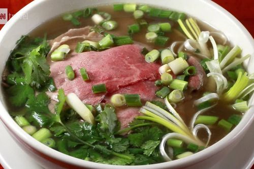 Ba món Việt Nam trong danh sách món ăn đường phố ngon nhất châu Á