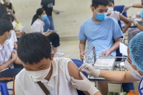 Lâm Đồng tăng tốc bao phủ vaccine cho trẻ trước ngày khai giảng