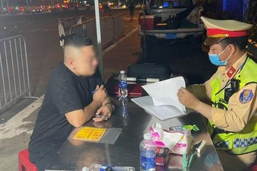 Liên tiếp phát hiện lái xe dương tính với ma túy sau khi dự sinh nhật bạn