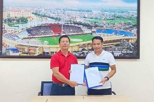 Nam Định FC bổ nhiệm huấn luyện viên Vũ Hồng Việt