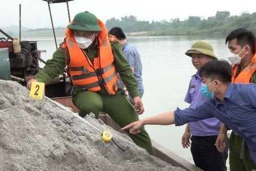 Ngăn chặn vi phạm trong khai thác khoáng sản