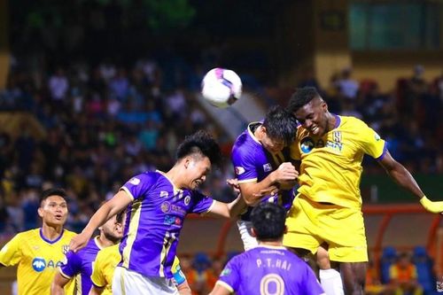 Vòng 14 V.League: Sông Lam Nghệ An có cản bước được Câu lạc bộ Hà Nội?